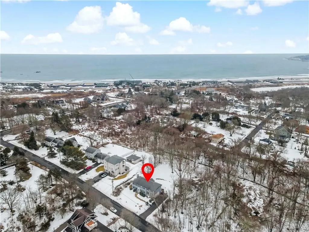 32 Starr Drive W Narragansett RI 02882