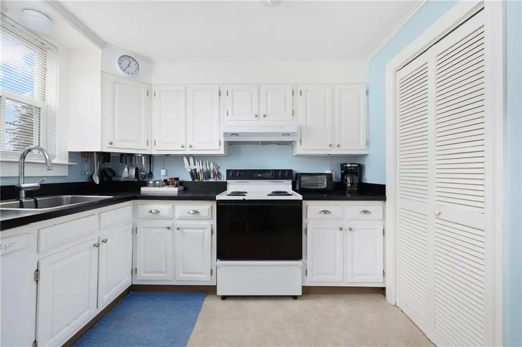 59 Mount Hope Avenue Jamestown RI 02835