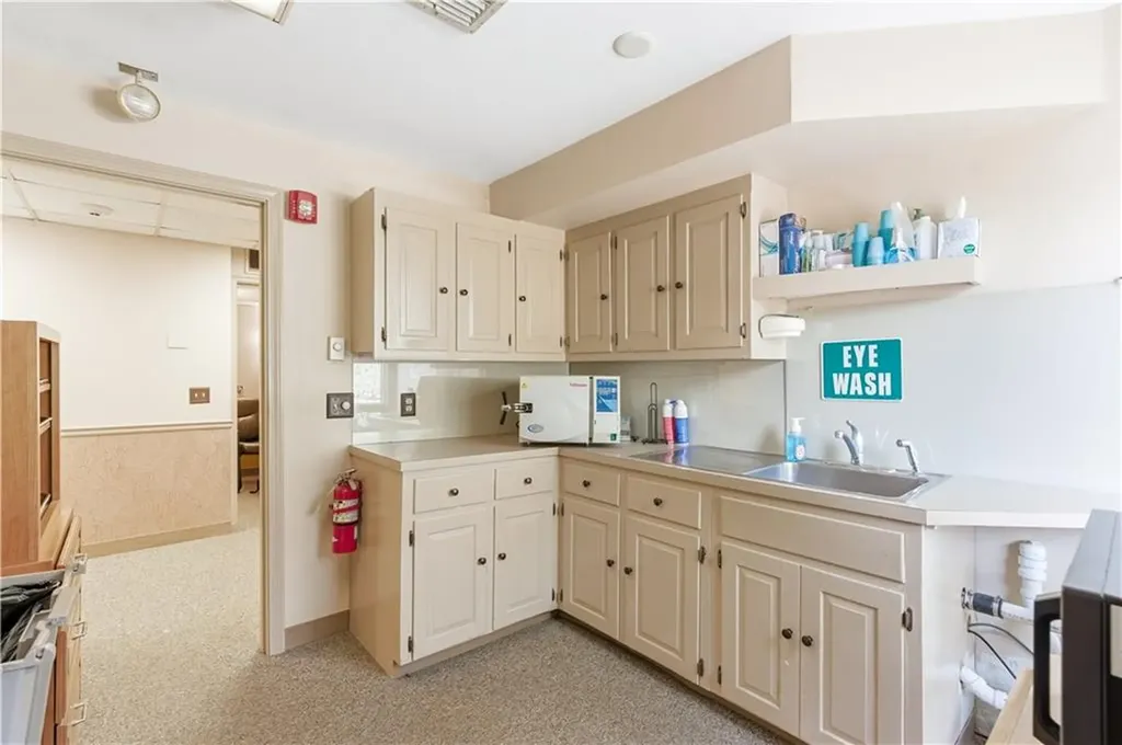 24 Salt Pond Road South Kingstown RI 02879