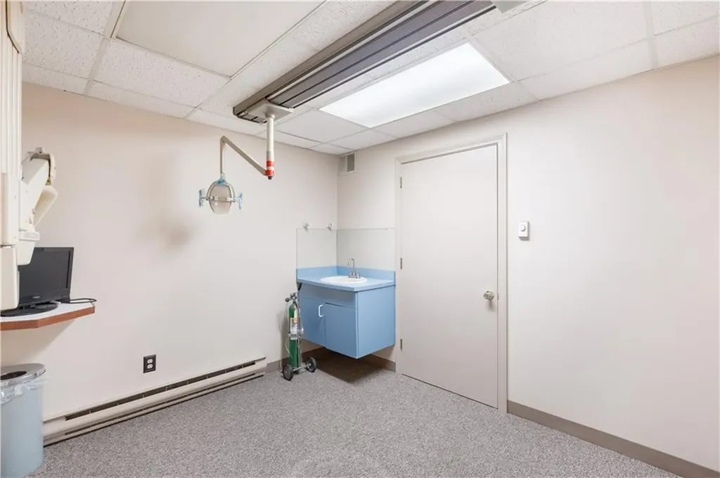 24 Salt Pond Road South Kingstown RI 02879