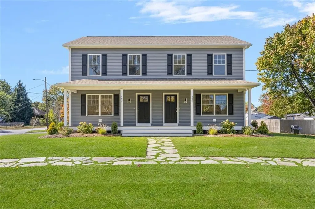 73 Pinehurst Avenue Warwick RI 02889