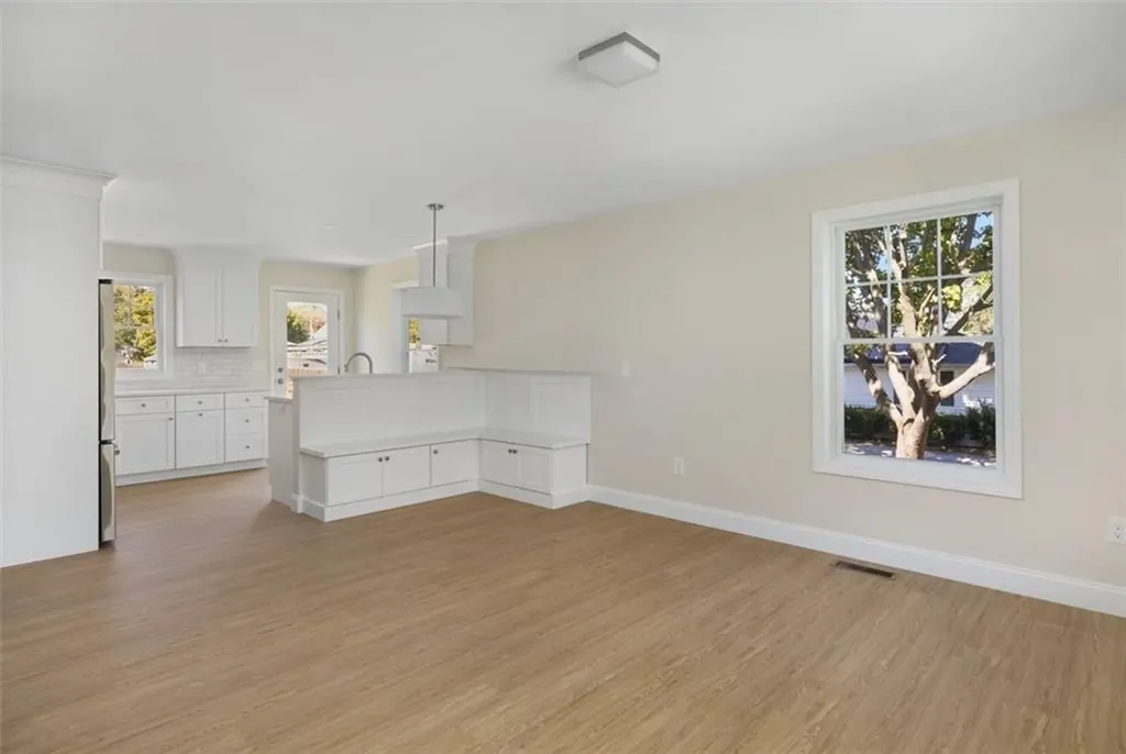 73 Pinehurst Avenue Warwick RI 02889