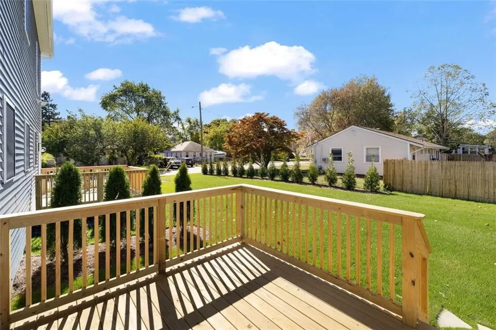73 Pinehurst Avenue Warwick RI 02889