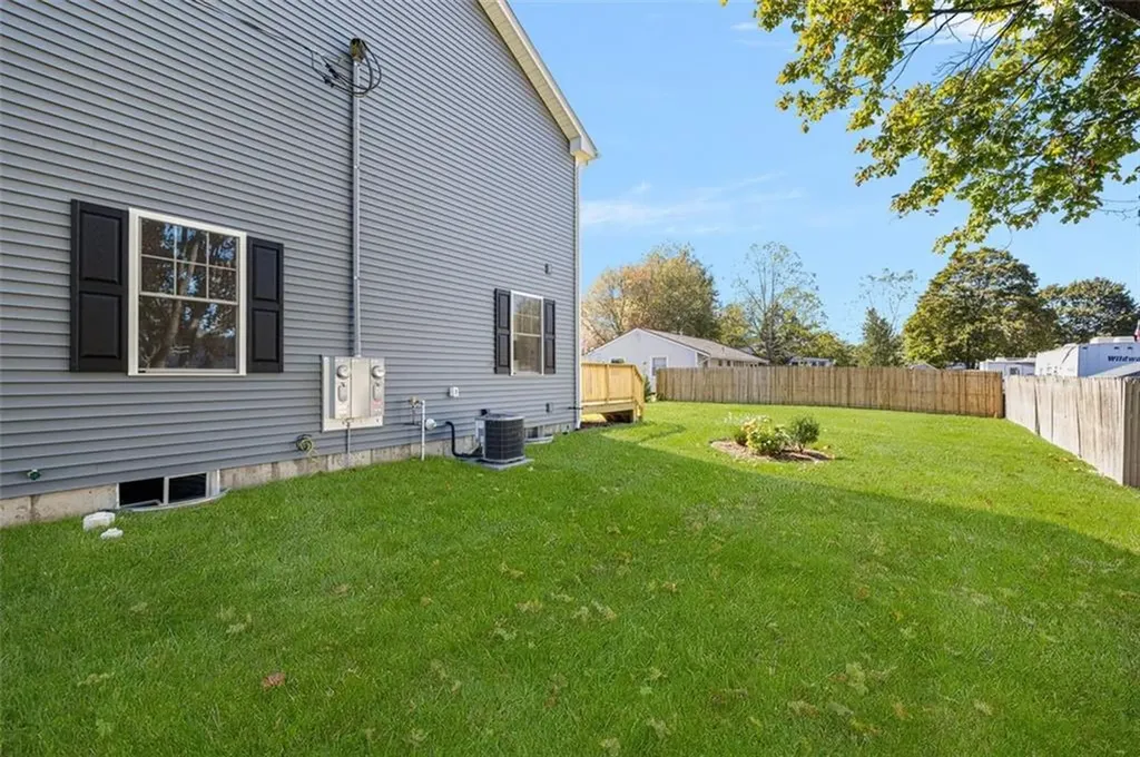 73 Pinehurst Avenue Warwick RI 02889