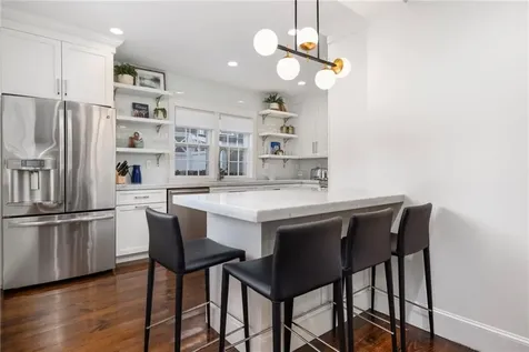 28 30 John Street Newport RI 02840