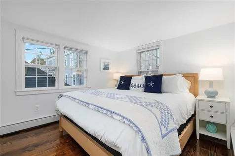 28 30 John Street Newport RI 02840