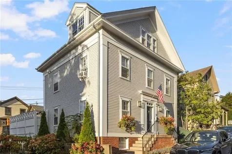 28 30 John Street Newport RI 02840