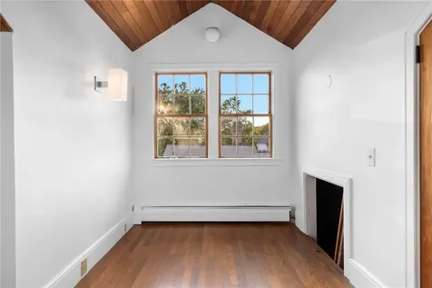 28 30 John Street Newport RI 02840