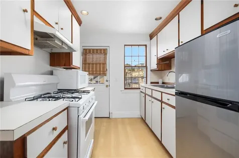 28 30 John Street Newport RI 02840
