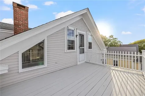 28 30 John Street Newport RI 02840