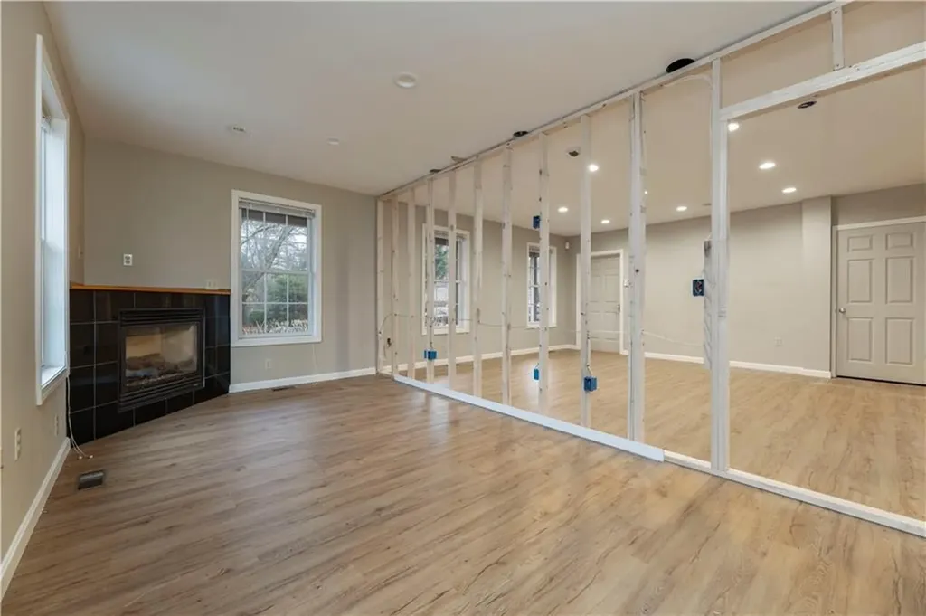 14 Clinton Avenue Jamestown RI 02835