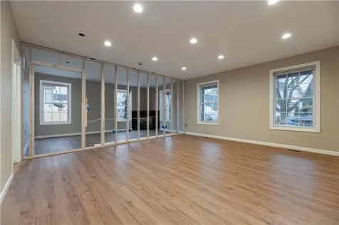 14 Clinton Avenue Jamestown RI 02835