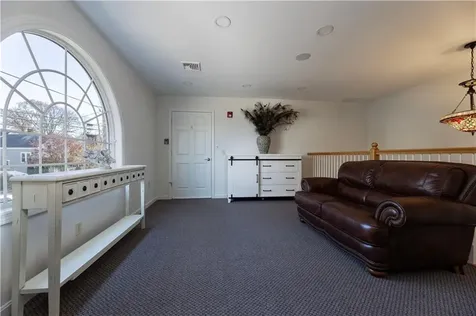 14 Clinton Avenue Jamestown RI 02835