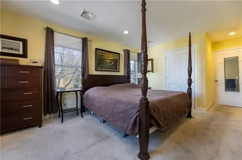 14 Clinton Avenue Jamestown RI 02835