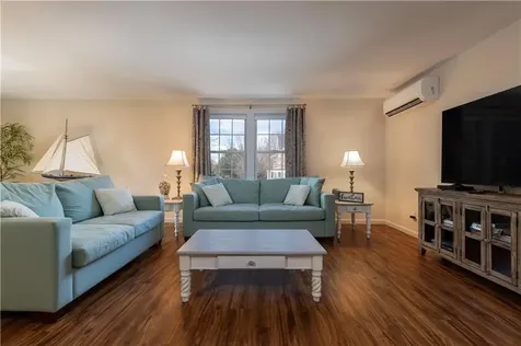 14 Clinton Avenue Jamestown RI 02835