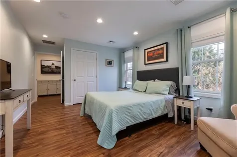 14 Clinton Avenue Jamestown RI 02835