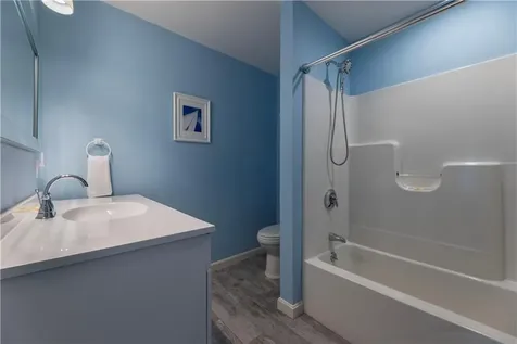 14 Clinton Avenue Jamestown RI 02835