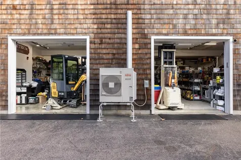 14 Clinton Avenue Jamestown RI 02835