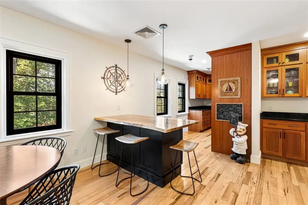 56 Shadow Farm Way South Kingstown RI 02879