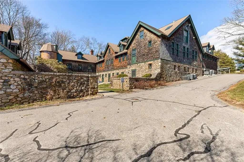 56 Shadow Farm Way South Kingstown RI 02879