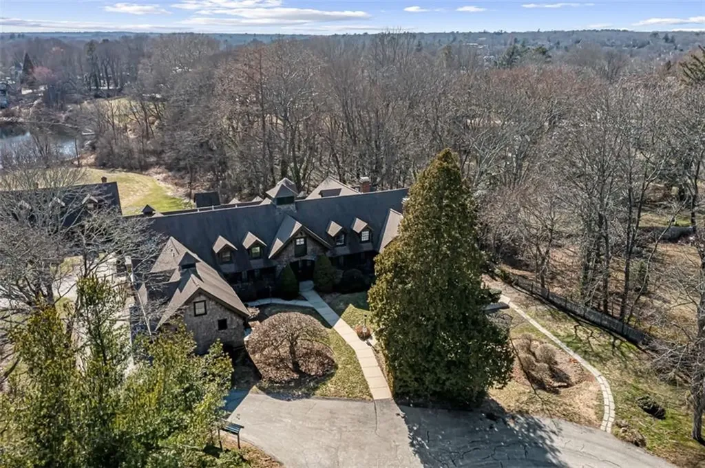 56 Shadow Farm Way South Kingstown RI 02879