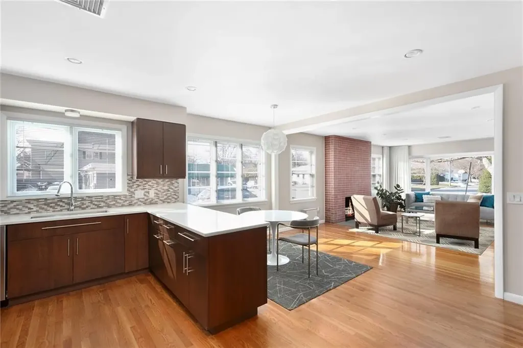 203 Cole Avenue Providence RI 02906