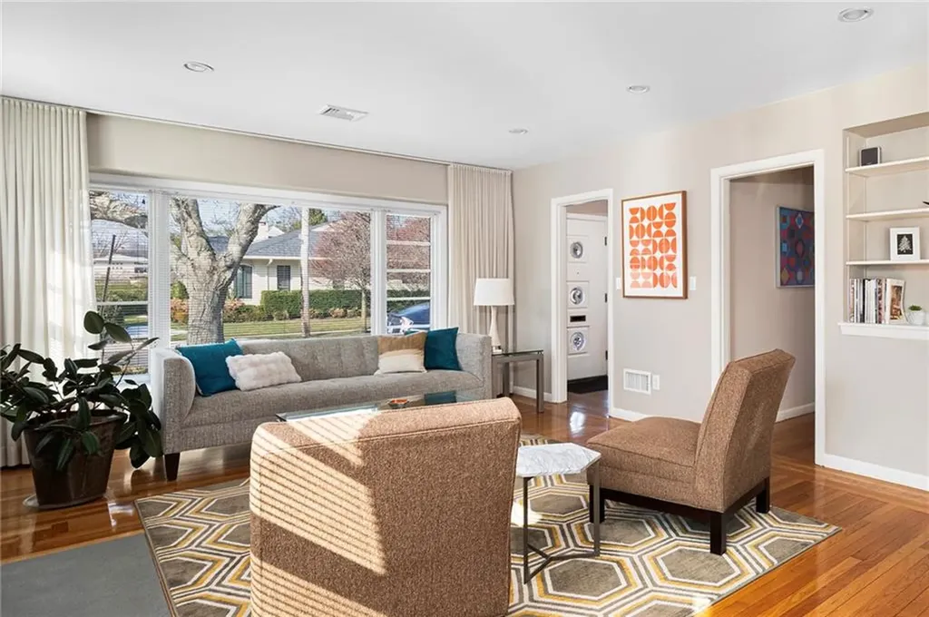203 Cole Avenue Providence RI 02906