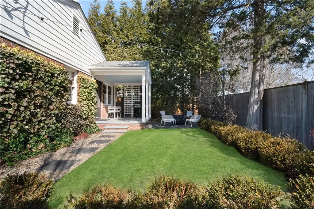 203 Cole Avenue Providence RI 02906