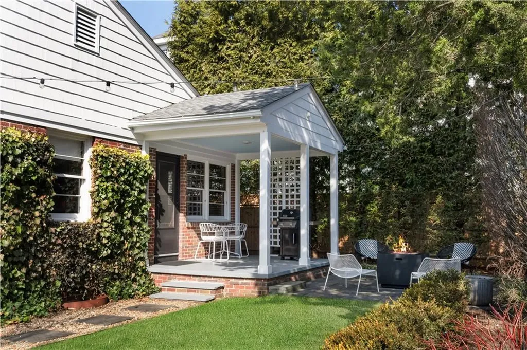 203 Cole Avenue Providence RI 02906