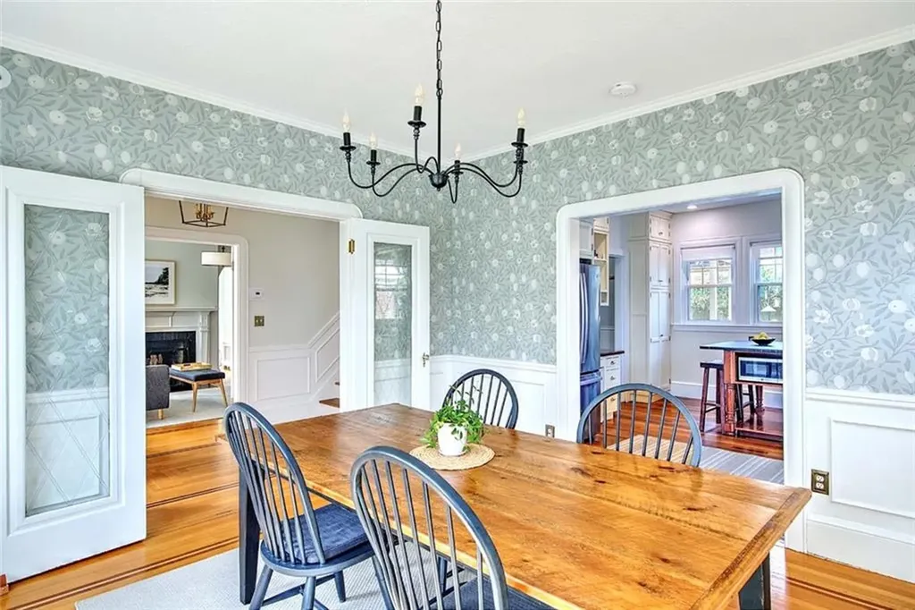 12 Holly Street Providence RI 02906