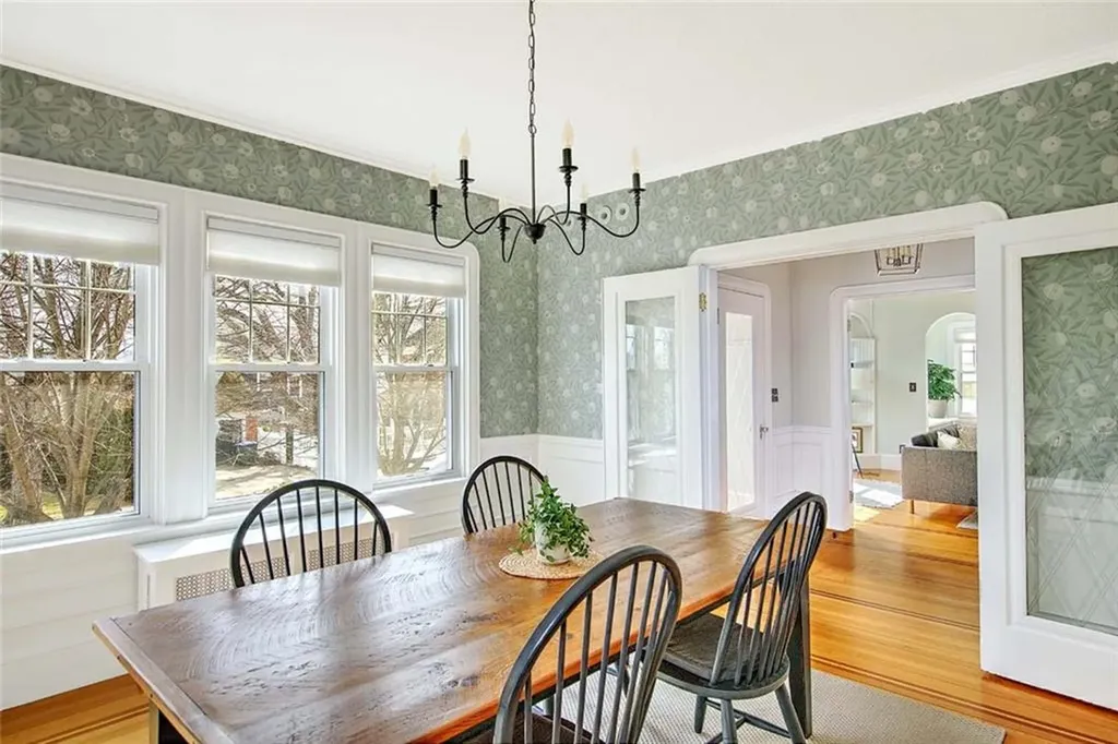 12 Holly Street Providence RI 02906