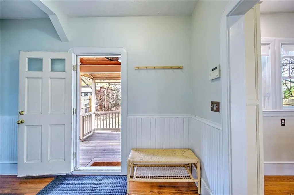 12 Holly Street Providence RI 02906