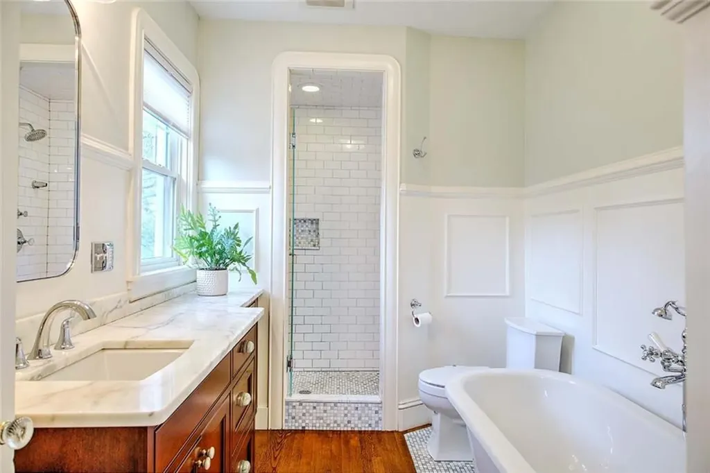 12 Holly Street Providence RI 02906