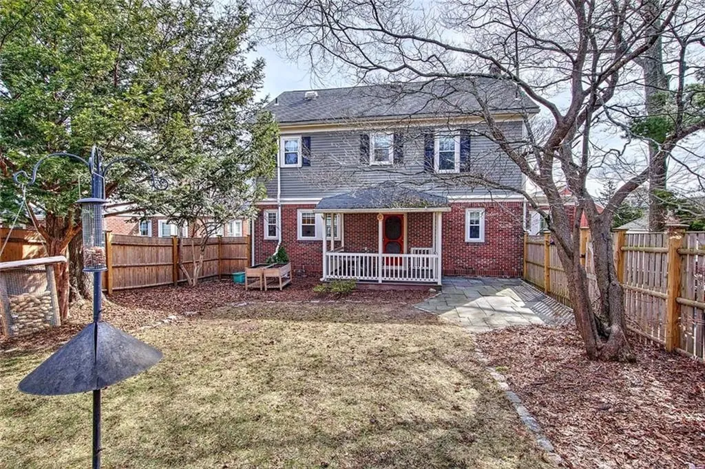 12 Holly Street Providence RI 02906