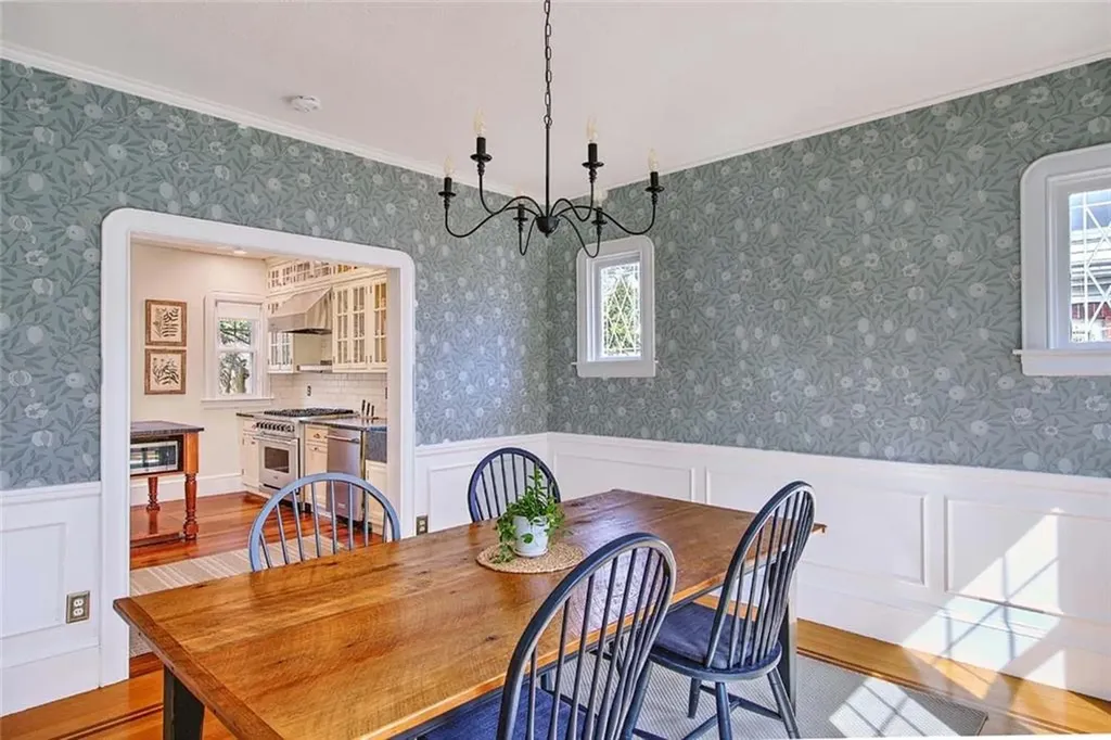 12 Holly Street Providence RI 02906