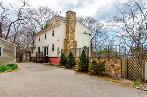 5075 Old Post Road Charlestown RI 02813