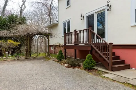5075 Old Post Road Charlestown RI 02813