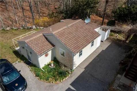 5075 Old Post Road Charlestown RI 02813