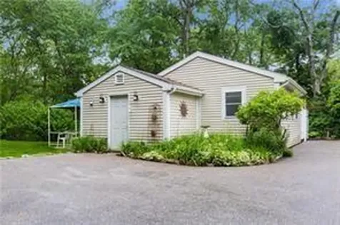 5075 Old Post Road Charlestown RI 02813