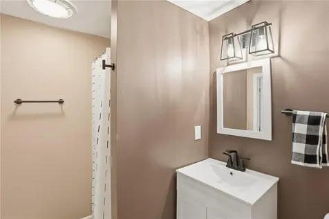 71 Rolling Hill Drive Exeter RI 02822