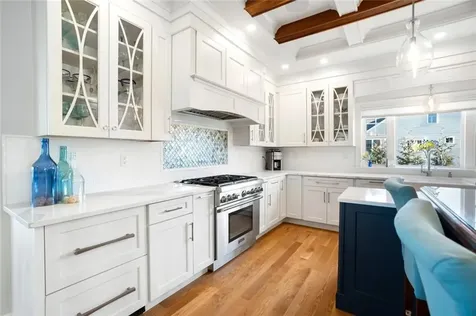 285 Winslow Way Swansea MA 02777