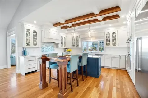 285 Winslow Way Swansea MA 02777