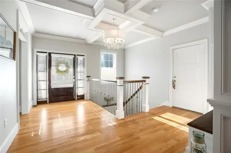 285 Winslow Way Swansea MA 02777