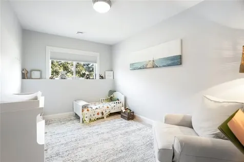 285 Winslow Way Swansea MA 02777