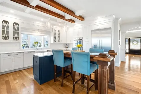 285 Winslow Way Swansea MA 02777