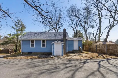 311 Arnold Road Coventry RI 02816