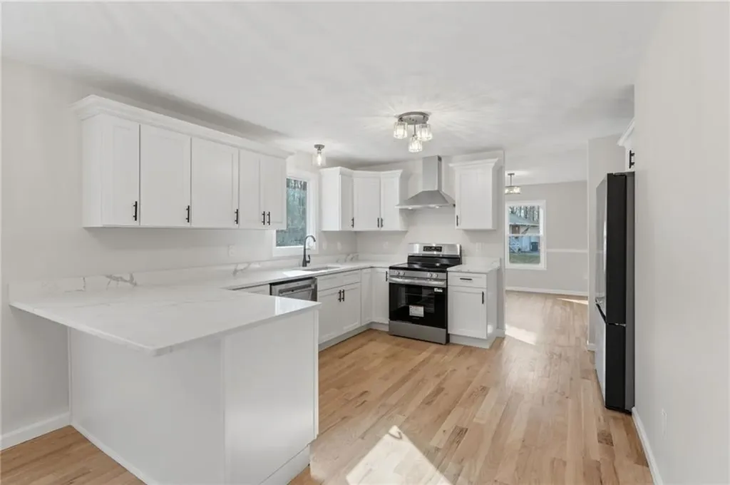 65 Village Hill Lane North Kingstown RI 02852