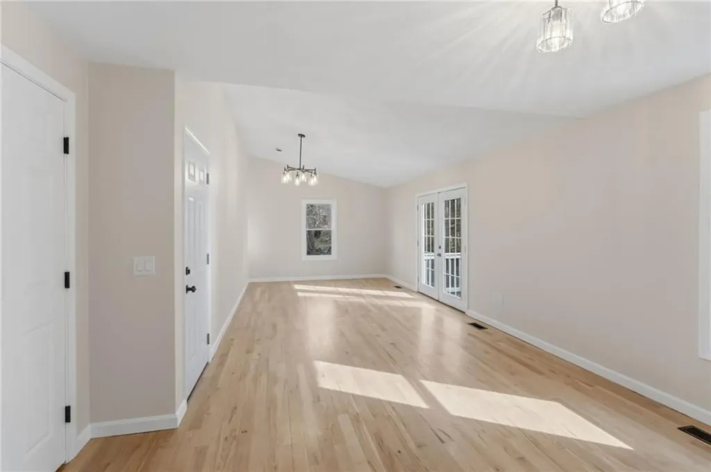 65 Village Hill Lane North Kingstown RI 02852