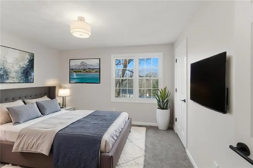 65 Village Hill Lane North Kingstown RI 02852