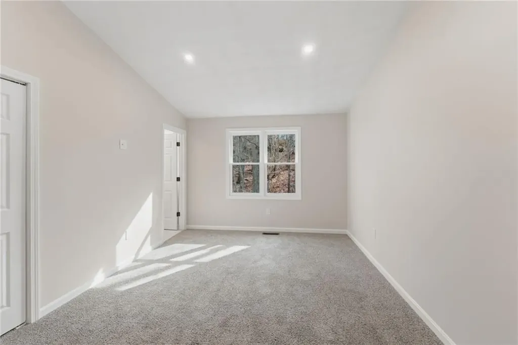 65 Village Hill Lane North Kingstown RI 02852